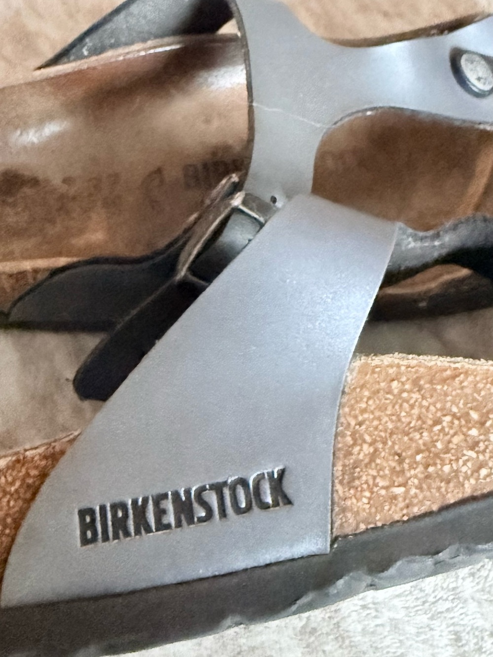 Birkenstock Women’s Gray Leather Crossover Sandals Size 7
